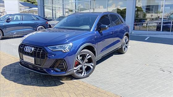 AUDI Q3 2.0 40 TFSI GASOLINA PERFORMANCE BLACK QUATTRO TIPTRONIC AUDI Q3 2.0 40 TFSI GASOLINA PERFORMANCE BLACK QUATTRO TIPTRONIC